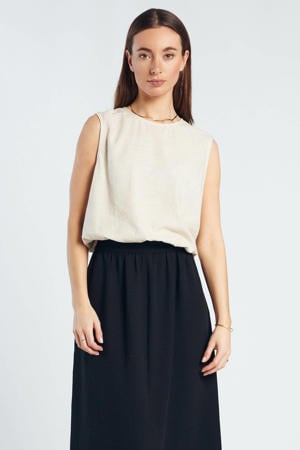 top beige