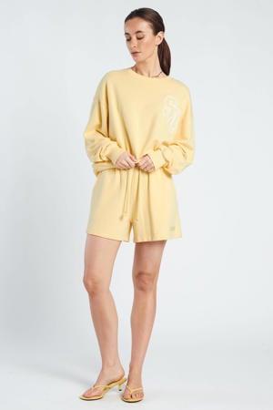 sweater geel