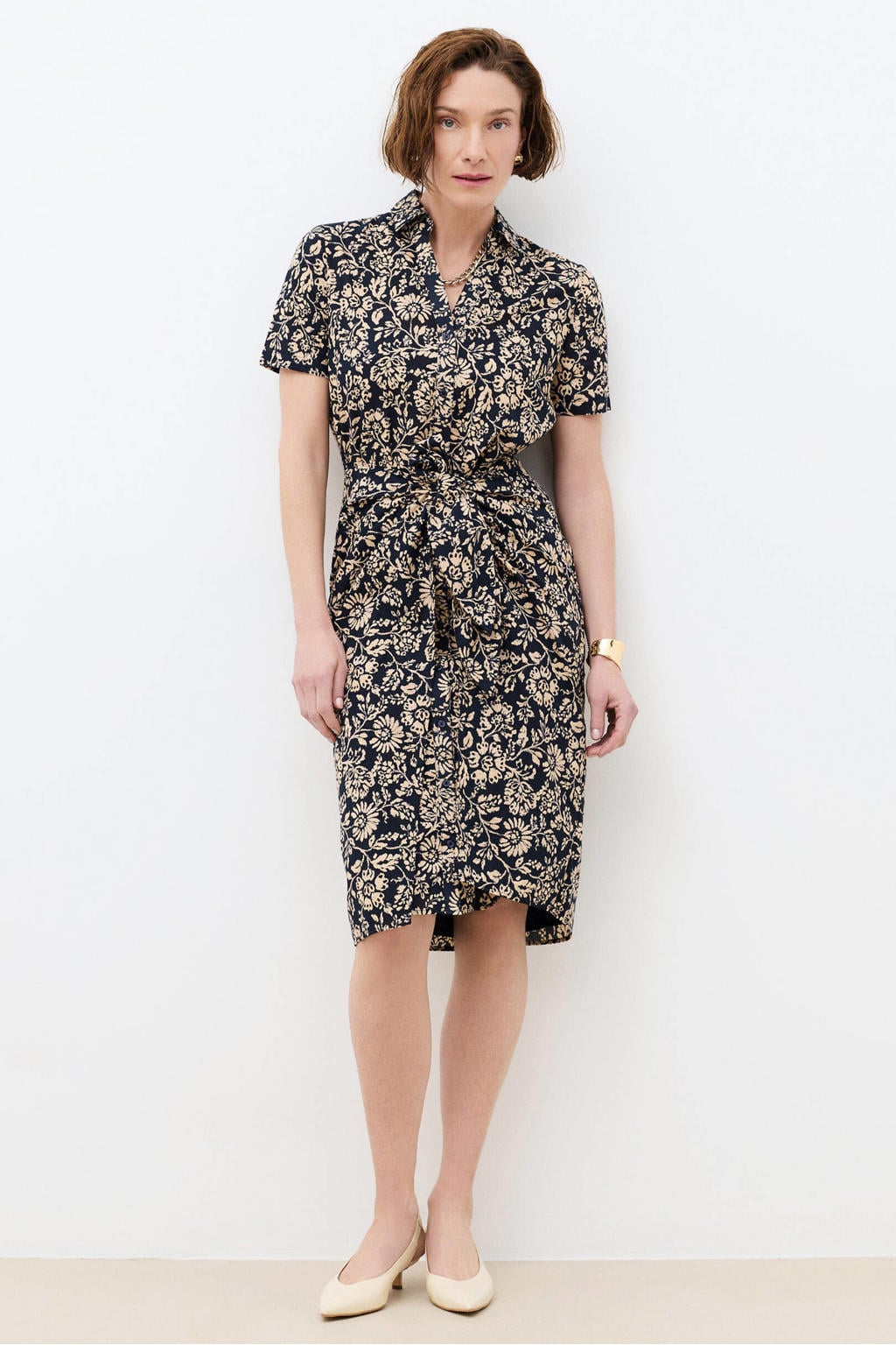 Marineblauw dames Caroll gebloemde blousejurk blauw van katoen met korte mouwen en V-hals