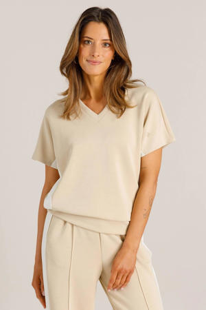 top beige