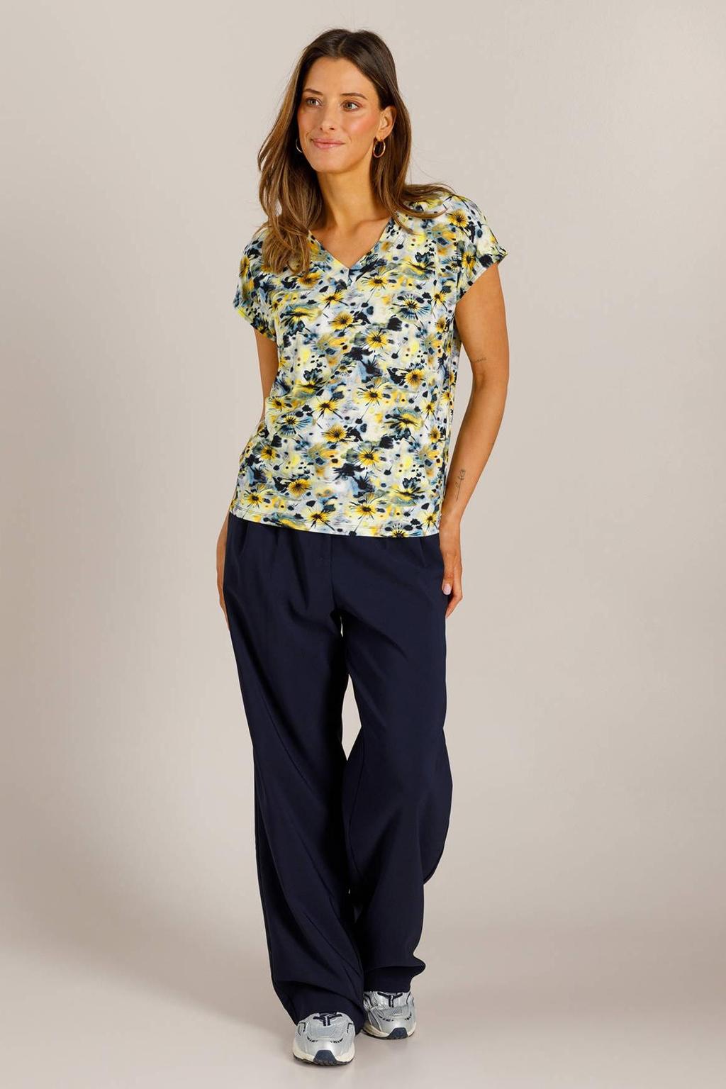 Gele dames Ivy Beau top van viscose met korte mouwen en V-hals