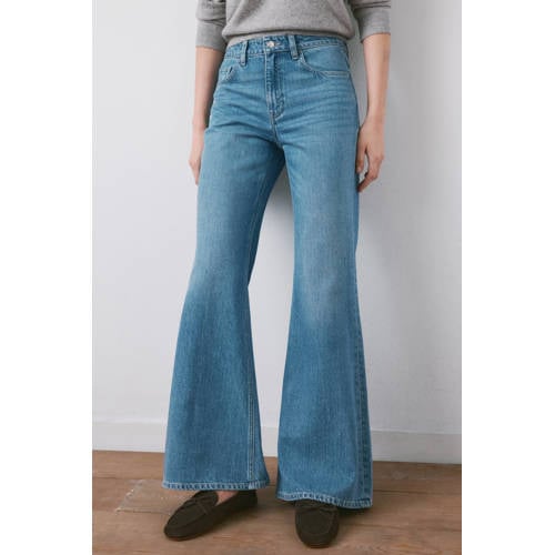 Mango Flared mid-rise jeans flared jeans medium blue denim afbeelding