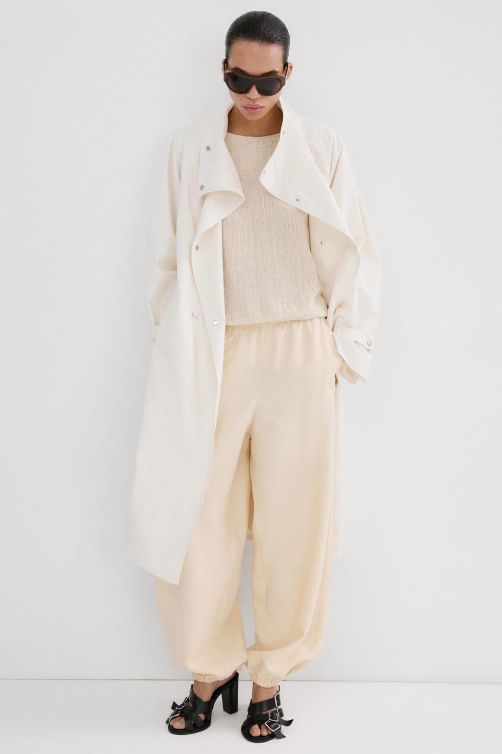 Beige dames Mango pullover gebreid van polyester met effen, lange mouwen en boothals