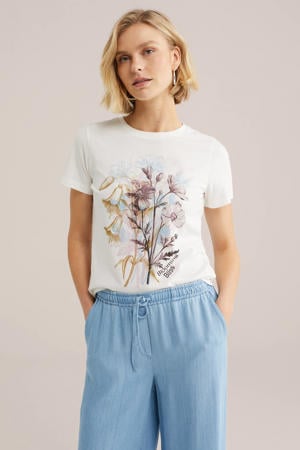 T-shirt wit