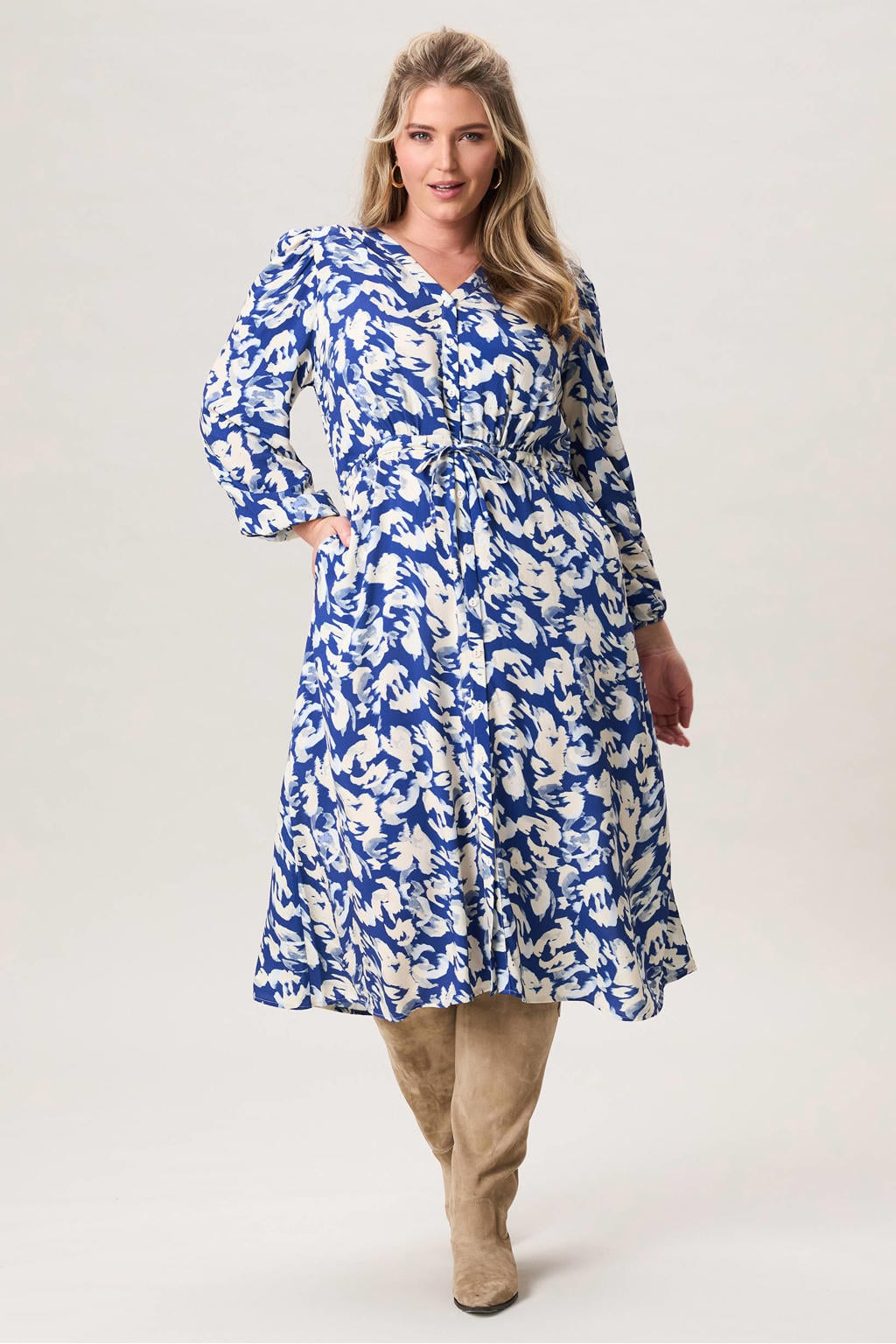 Blauwe dames Miss Etam Plus midi jurk van viscose met lange mouwen en knoopsluiting