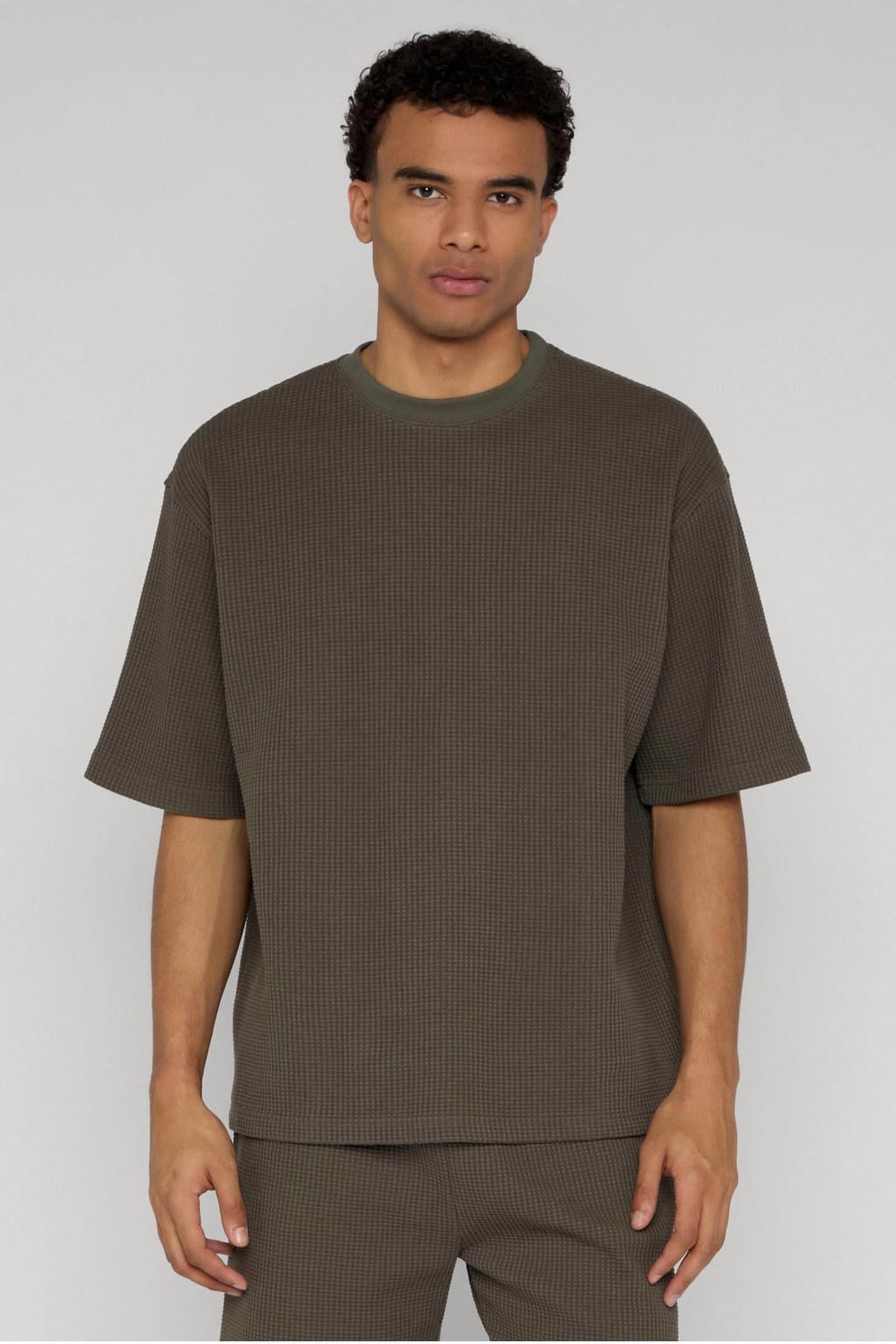 Bruine heren Urban Classics relaxed T-shirt van katoen met effen, korte mouwen, ronde hals en wafel