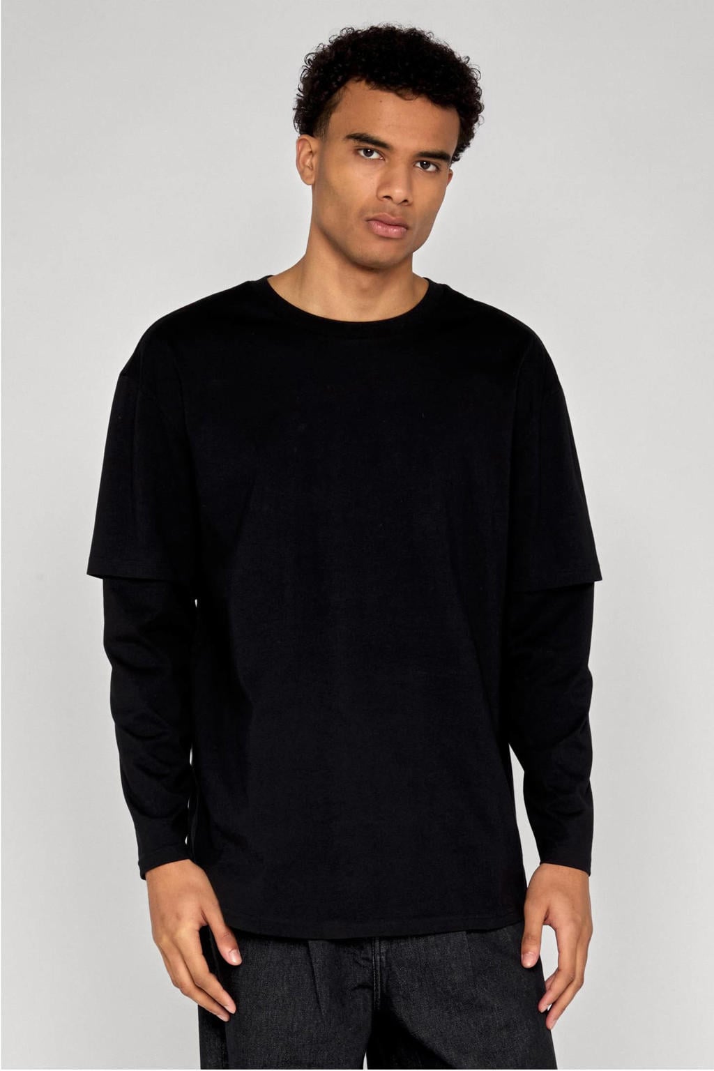 Zwarte heren Urban Classics relaxed fit longsleeve van katoen met effen, lange mouwen en ronde hals