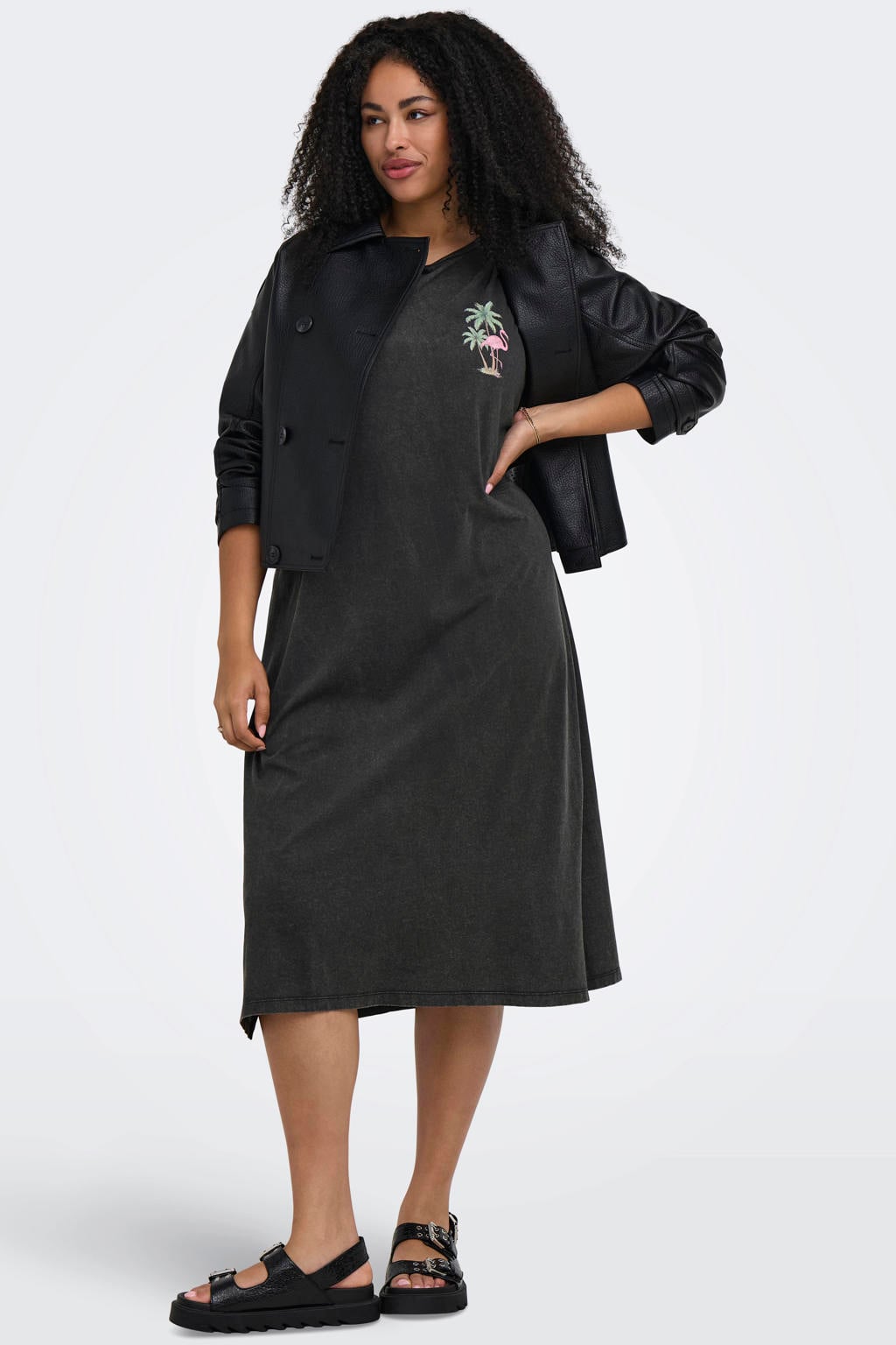 Zwarte dames ONLY CARMAKOMA T-shirtjurk van katoen met backprint, korte mouwen en ronde hals