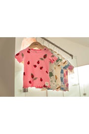 thumbnail: Feetje shortama Lily Ladybug roze/rood