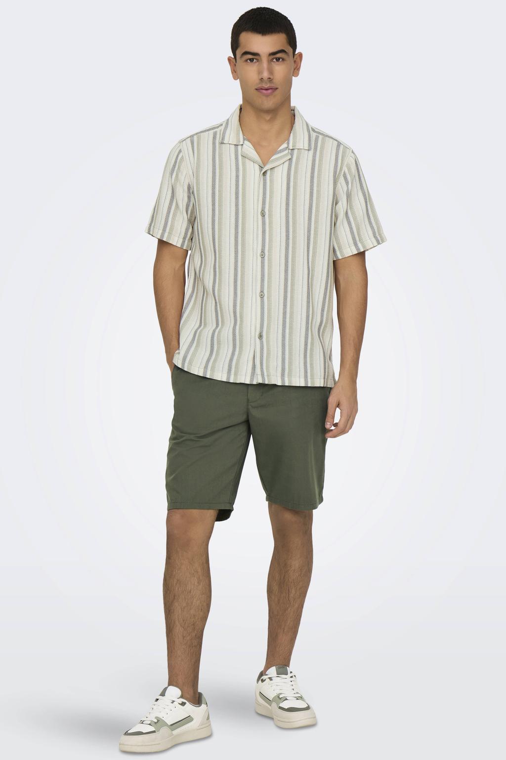 Groene heren ONLY & SONS regular gestreept casual overhemd van polyester met korte mouwen, reverskraag en knoopsluiting