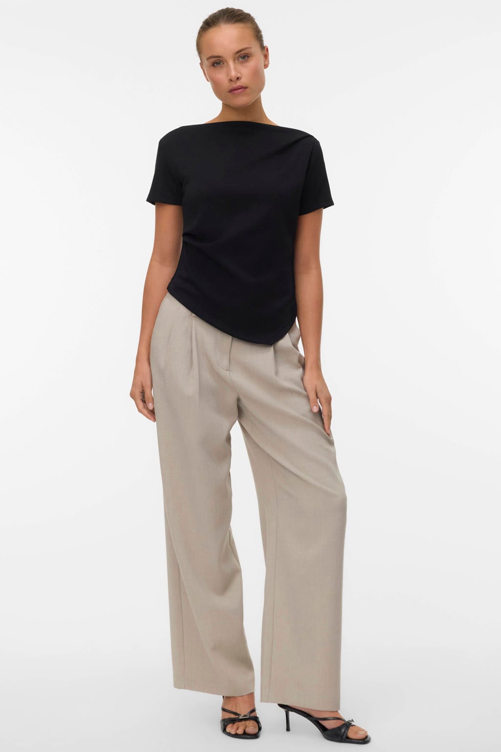 Zwarte dames VERO MODA asymmetrische top van polyester met effen, korte mouwen en boothals