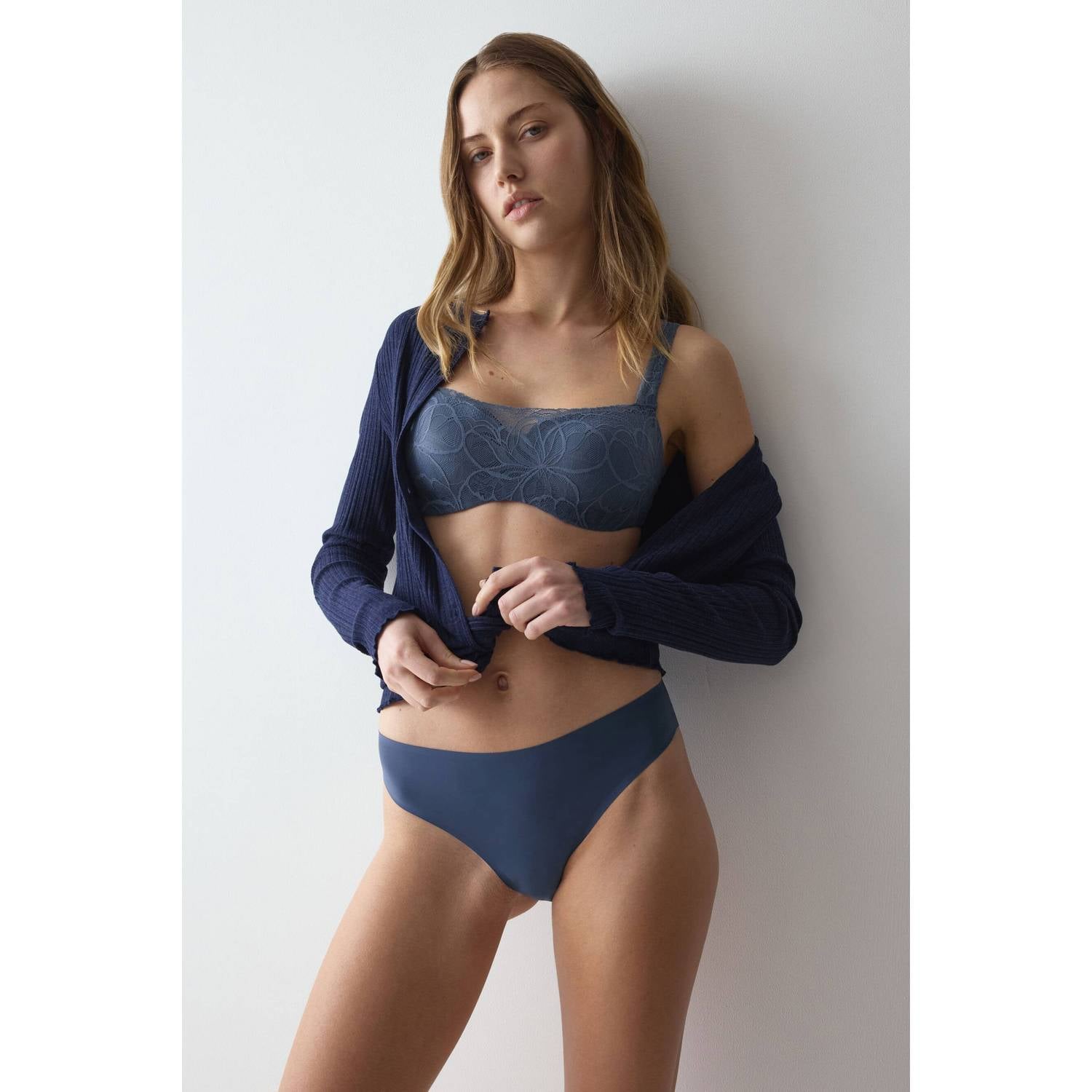 Triumph Body Make-Up Illusion Lace maxislip grijsblauw