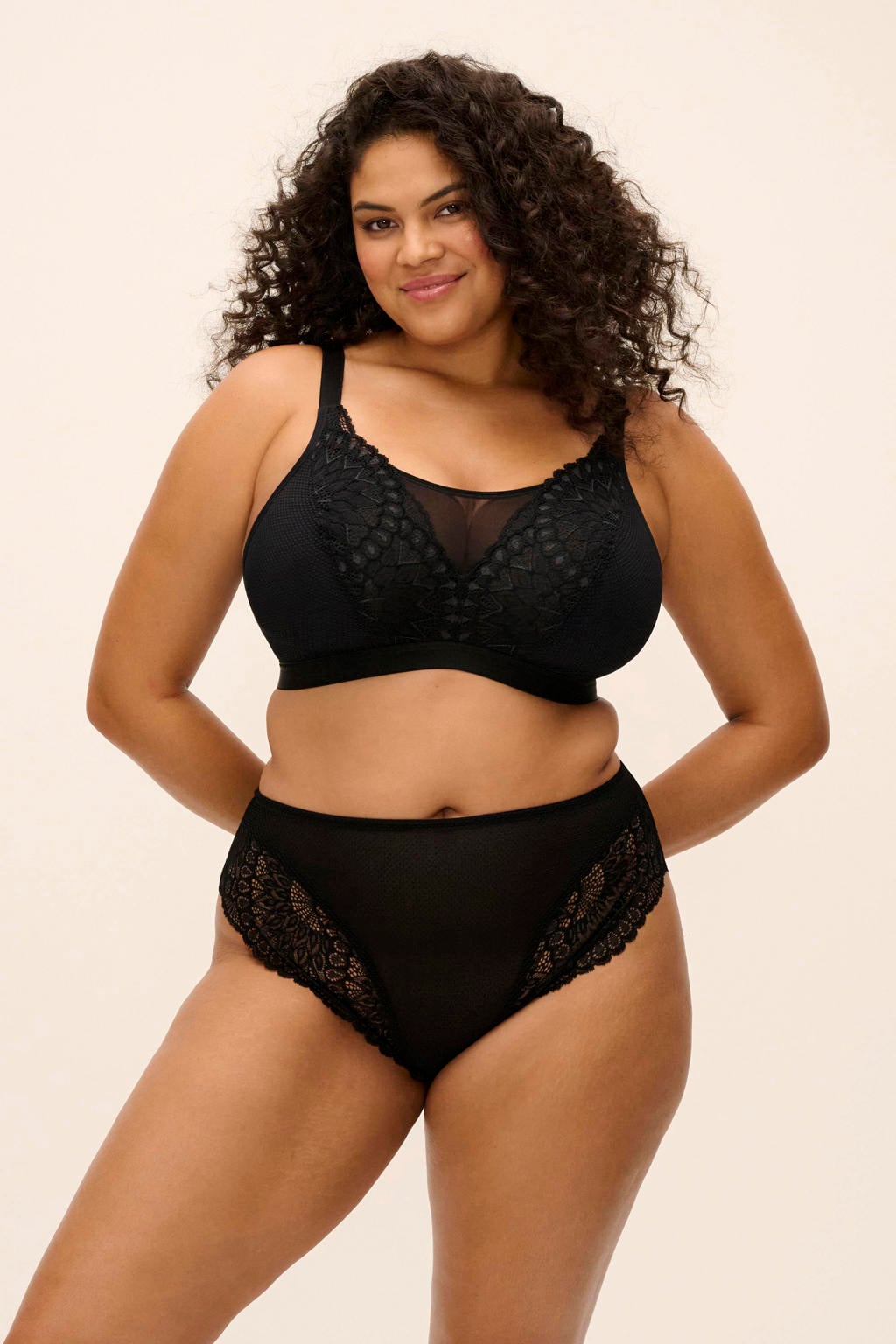 Elomi Tiernie niet-voorgevormde bralette - zwart