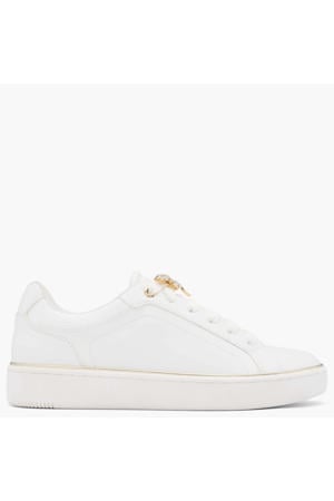 sneakers wit