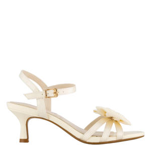 sandalen ecru