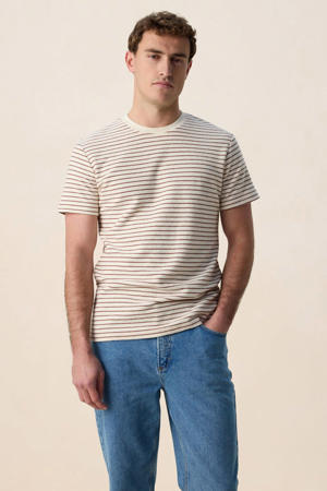 regular gestreepte T-shirt donkerbruin