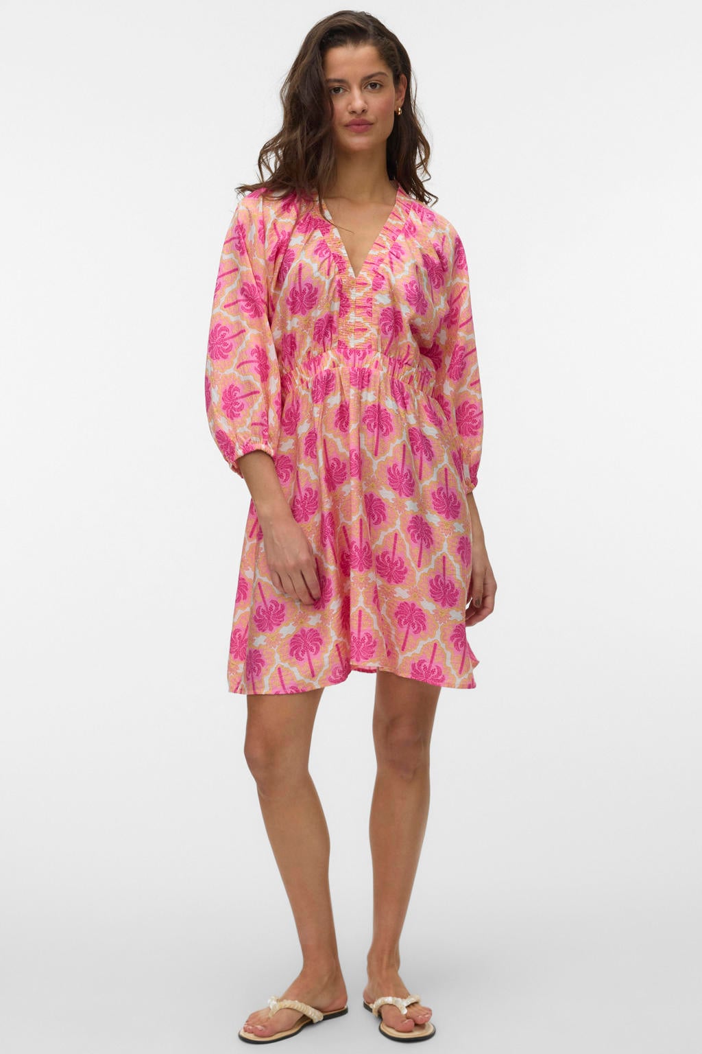 Roze en oranje dames VERO MODA zomerjurk van viscose met driekwart mouwen en V-hals