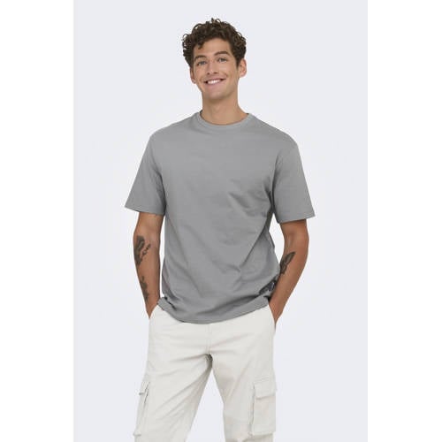 ONLY & SONS regular T-shirt grijs afbeelding