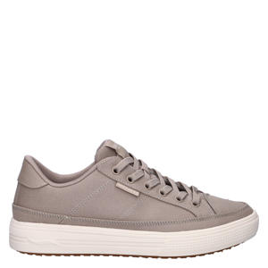 sneakers met platte zool