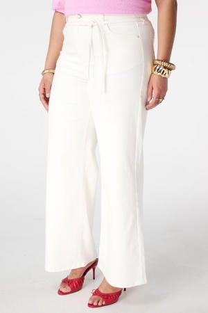 wide leg jeans wit