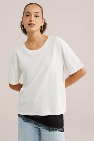 T-shirt wit