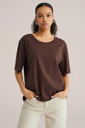 T-shirt bruin