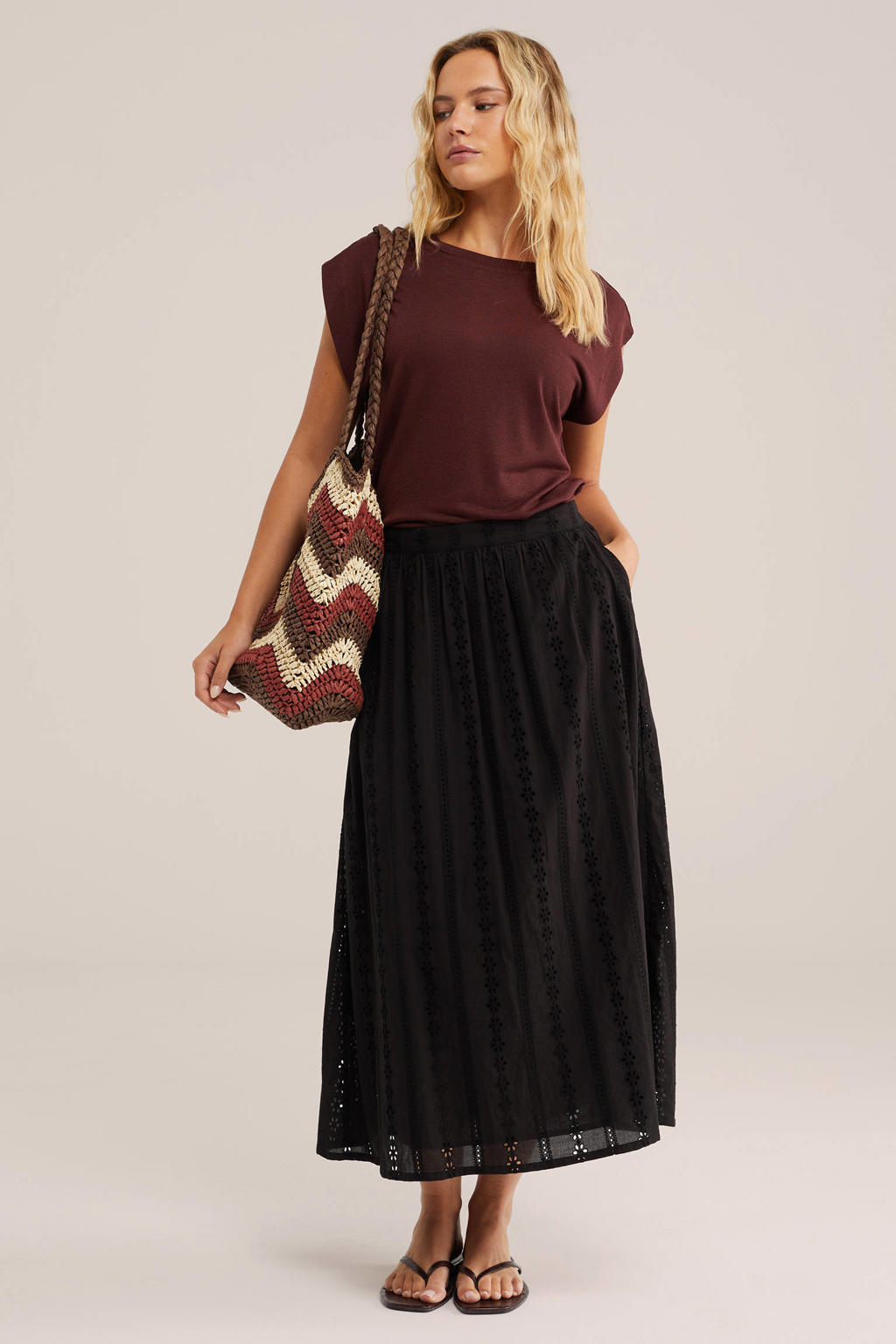 Donkerrode dames WE Fashion top van viscose met effen, ronde hals en lurex