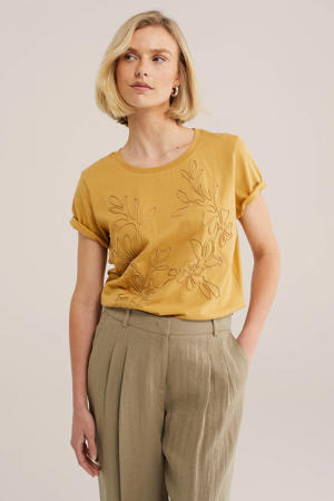 T-shirt oker