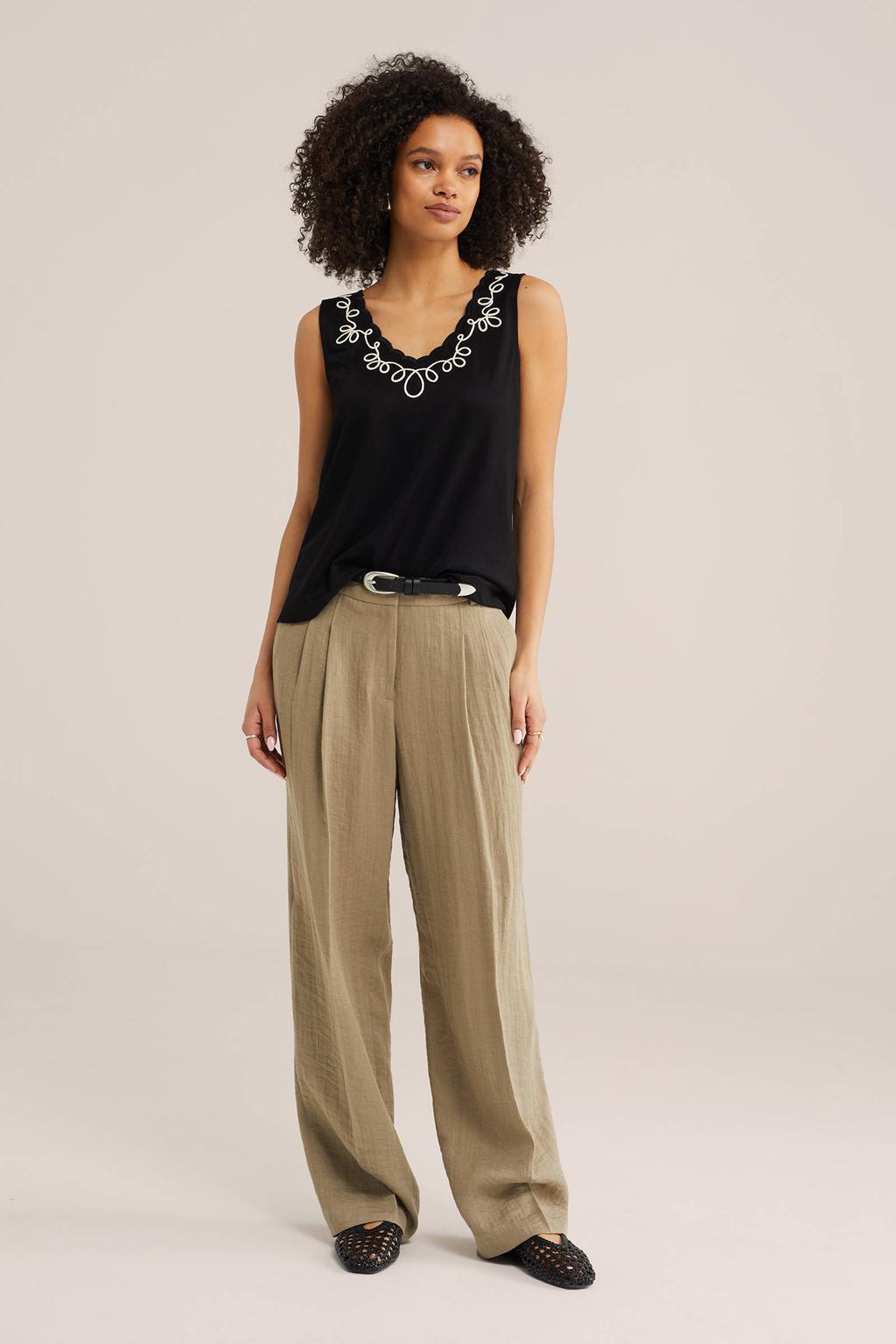 Zwart en witte dames WE Fashion top broderie van viscose met effen en V-hals