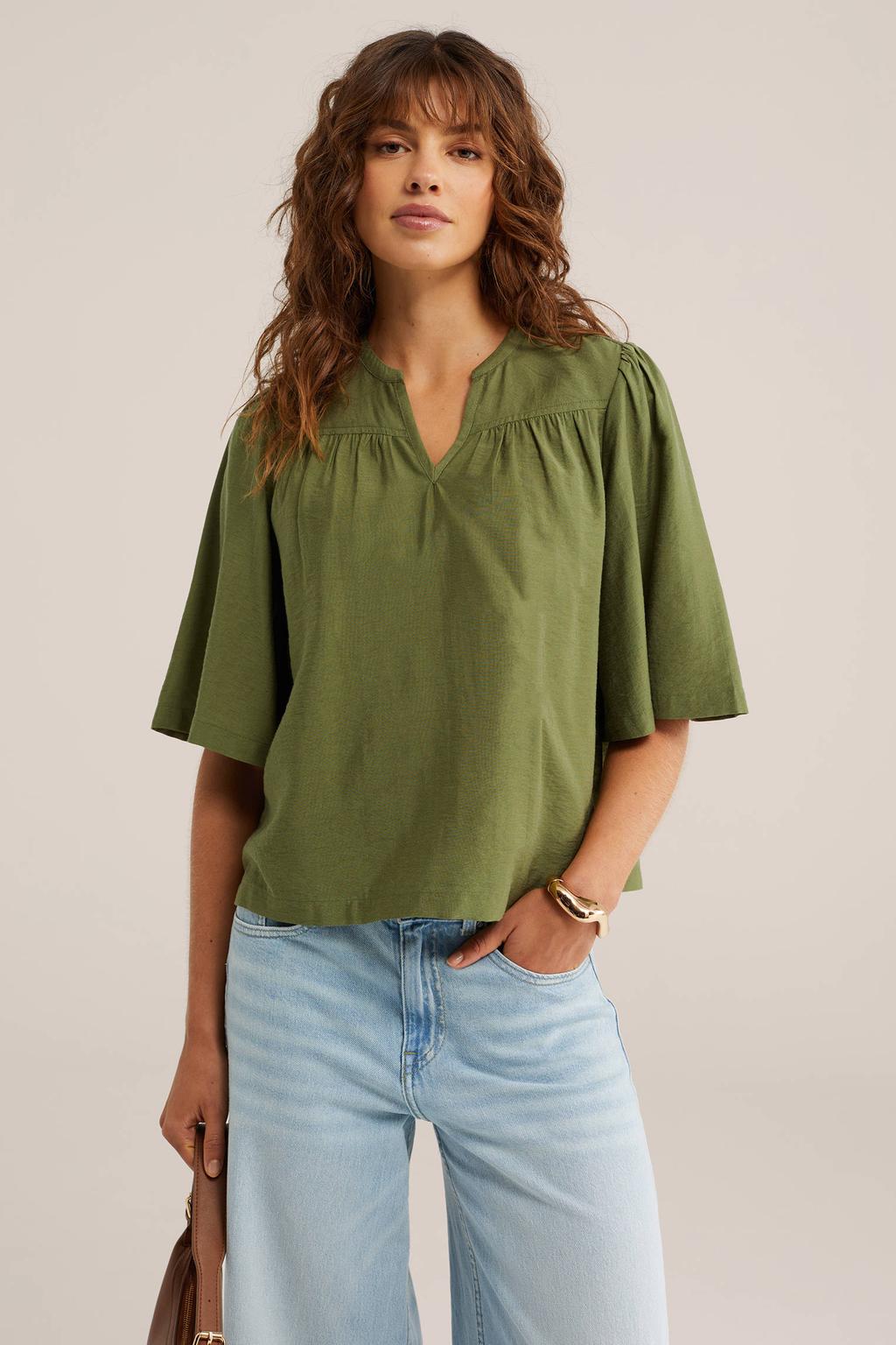 Groene dames WE Fashion top van viscose met effen, korte mouwen en V-hals
