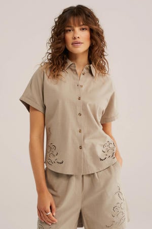 blouse beige broderie