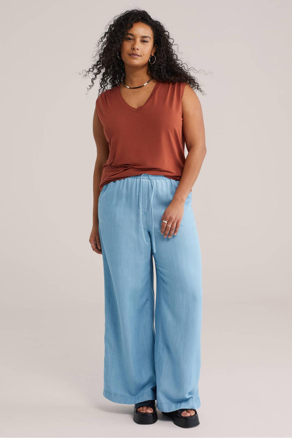 Donker oranje dames WE Fashion Curve top van viscose met effen en V-hals