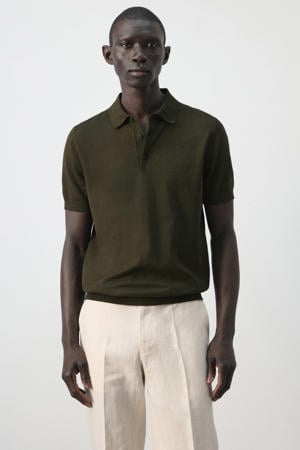 slim polo fijn gebreid donkerbruin