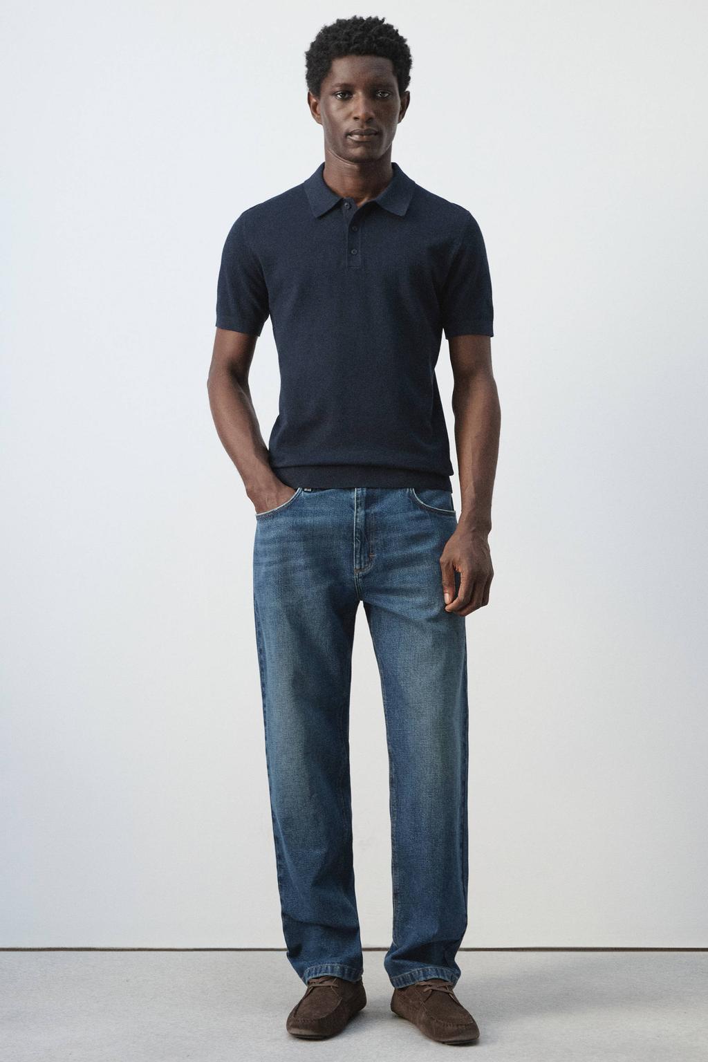 Donkerblauwe heren Mango Man regular polo fijn gebreid van katoen met effen, korte mouwen en knoopsluiting