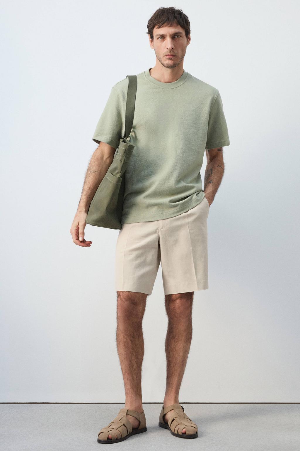 Groene heren Mango Man regular T-shirt van katoen met effen, korte mouwen en ronde hals