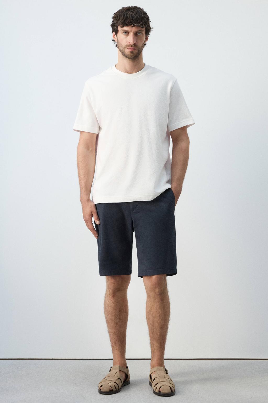 Witte heren Mango Man regular T-shirt van katoen met effen, korte mouwen en ronde hals