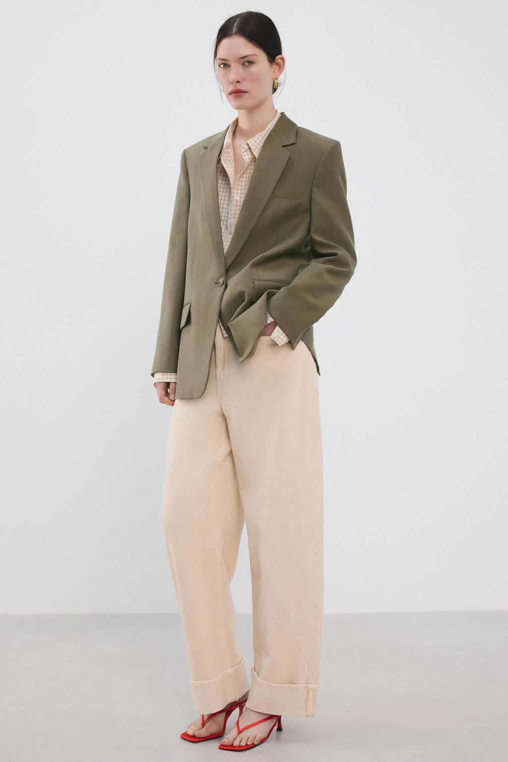 Groene dames Mango regular blazer van lyocell met effen, lange mouwen, reverskraag, knoopsluiting en split