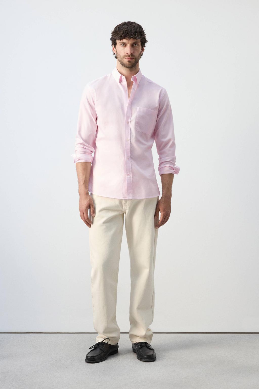 Roze heren Mango Man regular casual overhemd van katoen met effen, lange mouwen, button down sluiting en knoopsluiting