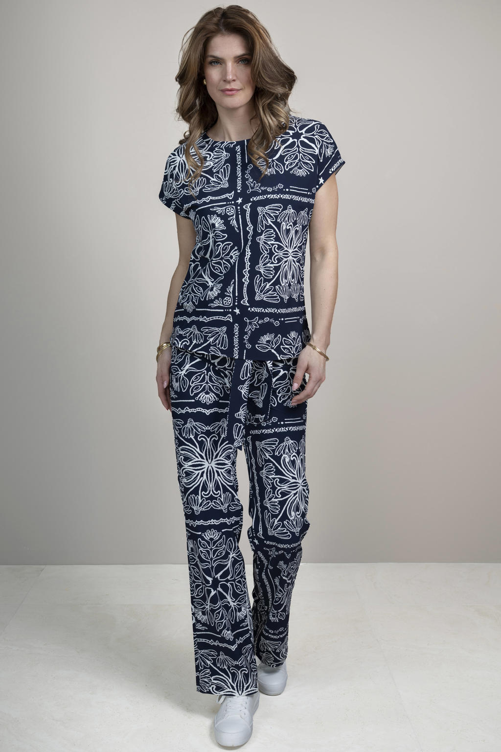 Donkerblauwe dames Elvira Collections top met korte mouwen en boothals