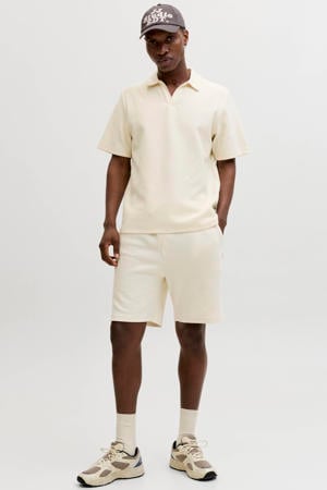 relaxed polo en short met textuur ecru