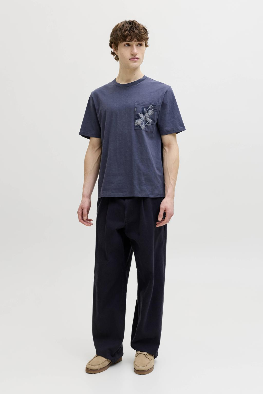 Donkerblauwe heren JACK & JONES ORIGINALS regular T-shirt van katoen met printopdruk, korte mouwen en ronde hals