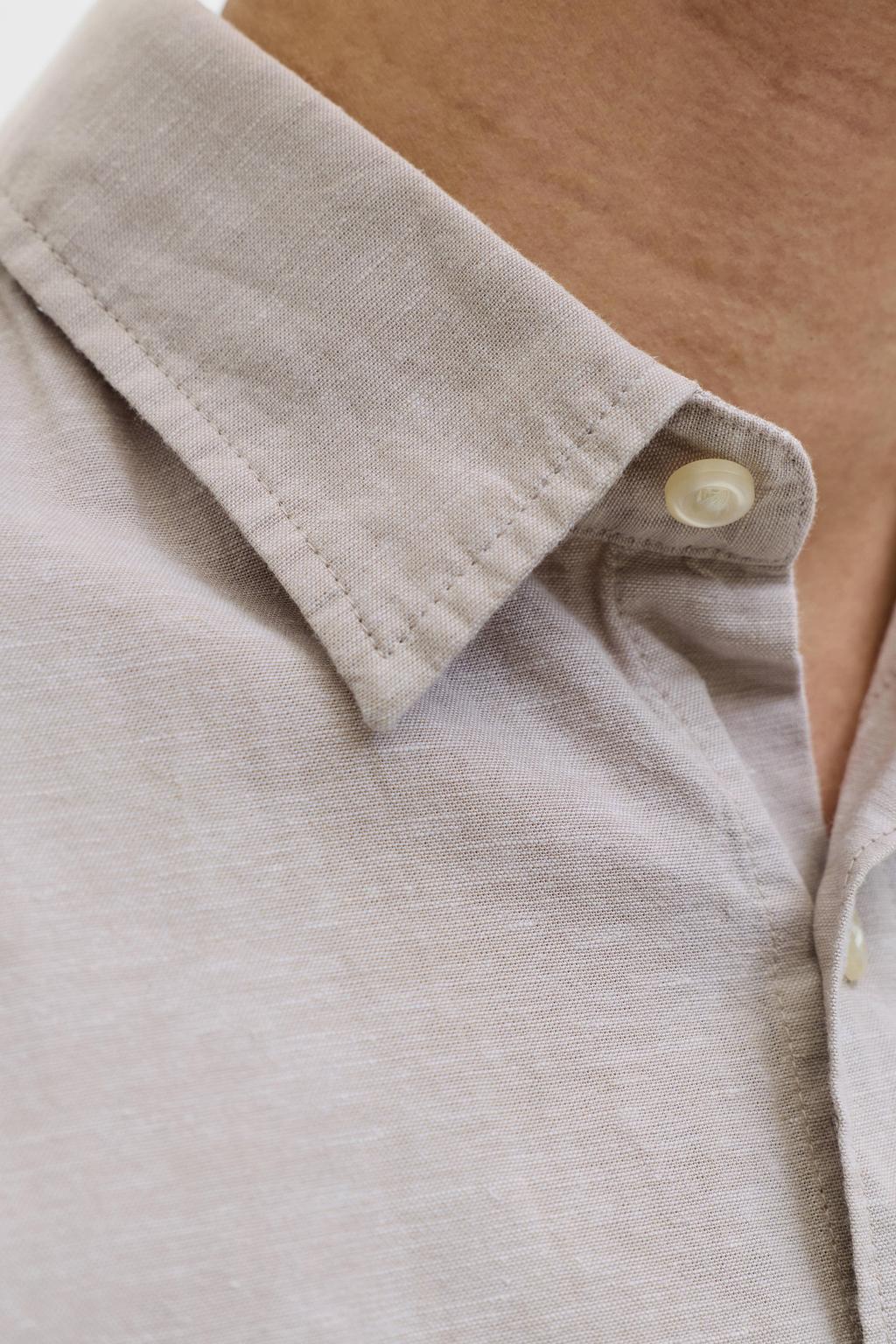 Beige heren JACK & JONES ESSENTIALS regular casual overhemd van linnen met effen, lange mouwen, klassieke kraag en knoopsluiting