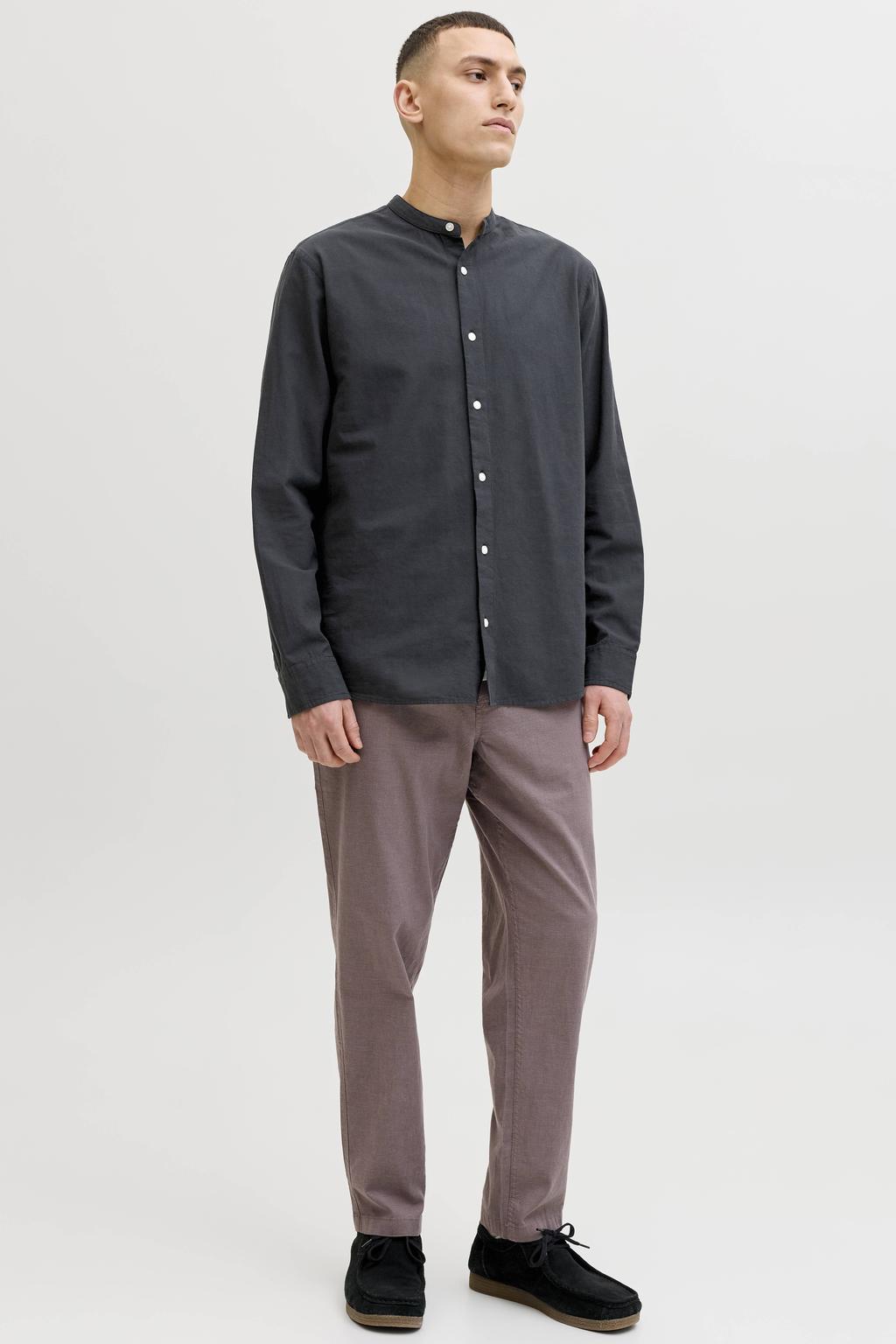 Zwarte heren JACK & JONES ESSENTIALS regular casual overhemd van linnen met effen, lange mouwen, mao kraag en knoopsluiting