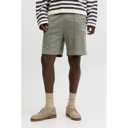 JACK & JONES PANTS STUDIO JPSTKANE relaxed sweatshort groen afbeelding