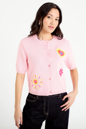 gebreid vest met hartjes lichtroze