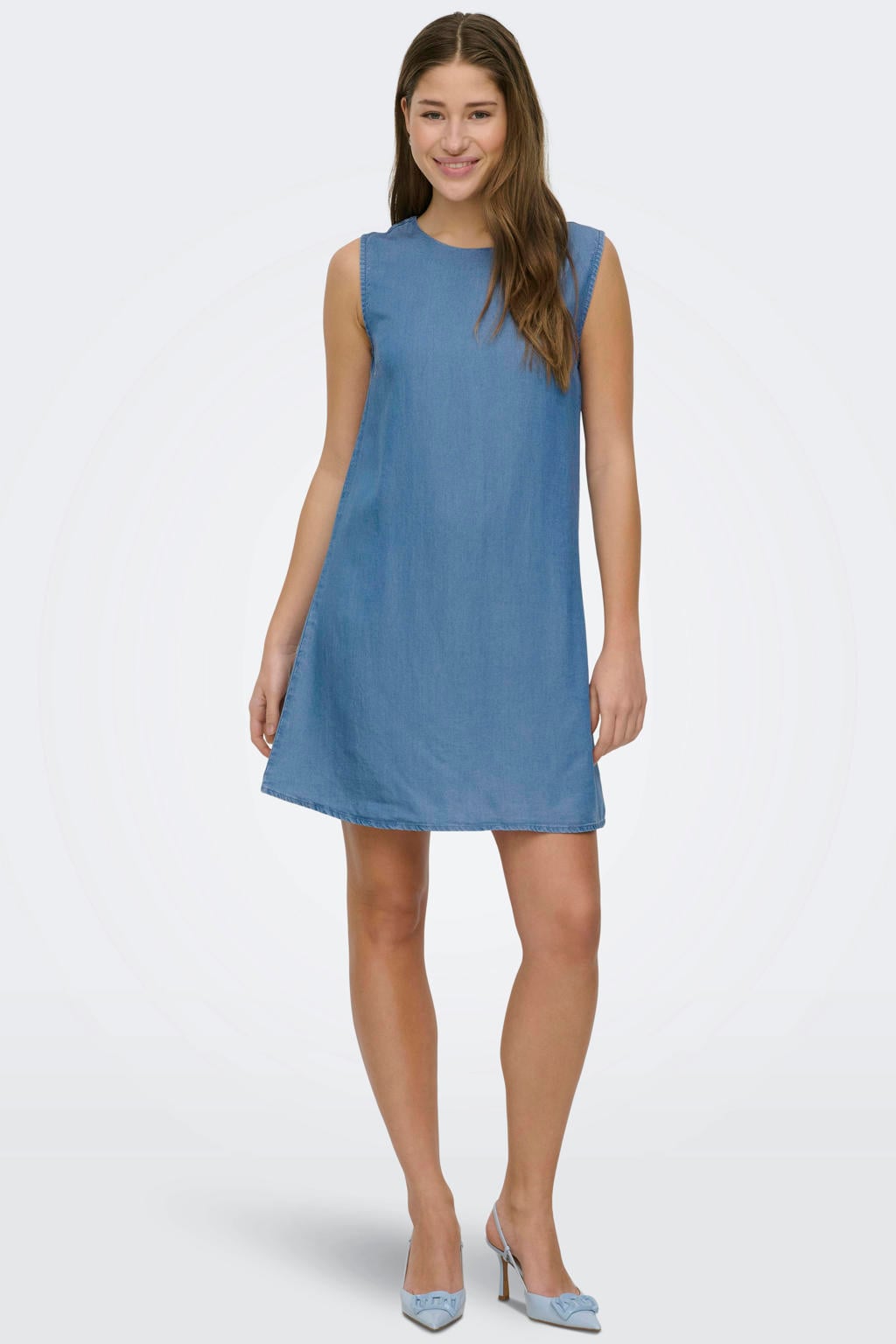 Medium blue denim dames ONLY mini jurk van lyocell met effen, ronde hals, ritssluiting en geweven detail