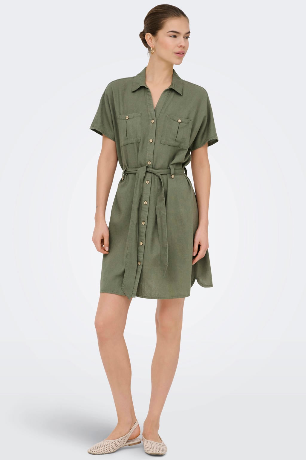Kakikleurige dames ONLY korte jurk van viscose met effen, korte mouwen, widespread hals en knoopsluiting