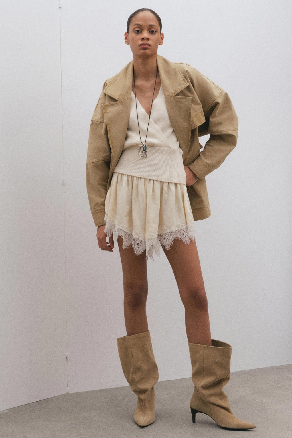 Beige dames Mango cropped trui rib gebreid van katoen met effen, lange mouwen en V-hals