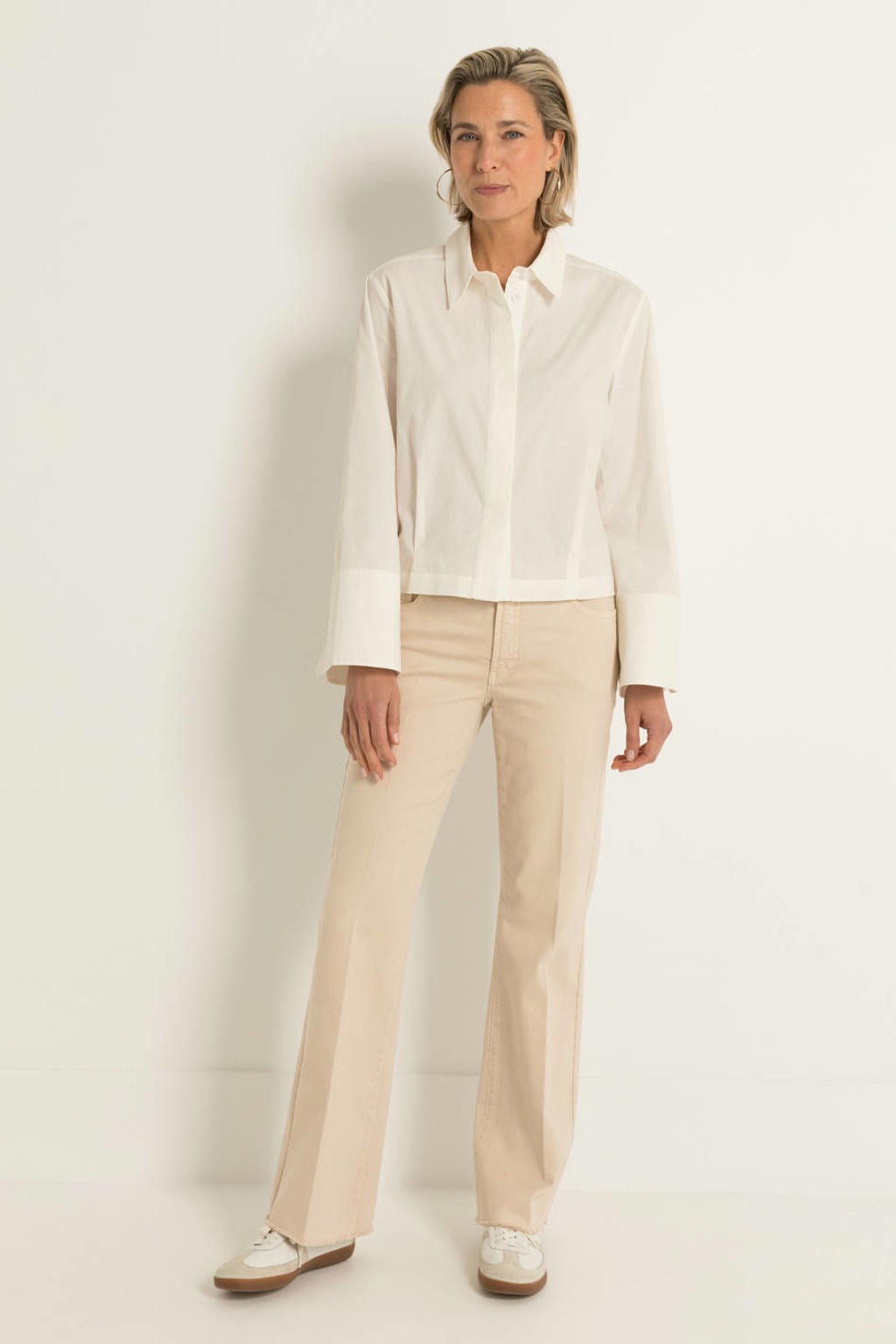 Ecru dames CLAUDIA BY CLAUDIA STRÄTER flared jeans van denim met regular waist, rits- en knoopsluiting en effen