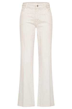 flared jeans wit